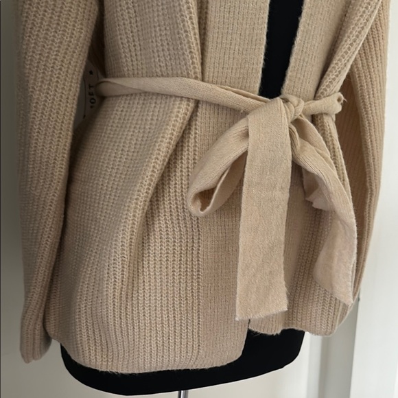 Pink Lily Cream Tan Knit Sweater size small - Picture 5 of 8